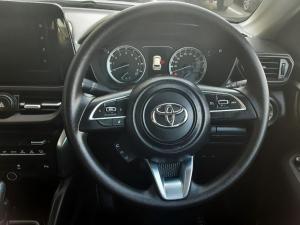 Toyota Urban Cruiser 1.5 XR automatic - Image 8