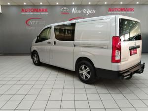 Toyota Quantum 2.8 LWB CrewcabP/V - Image 10