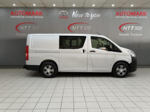 Toyota Quantum 2.8 LWB CrewcabP/V - Image 3