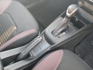 Toyota Starlet Cross 1.5Xs automatic - Image 12