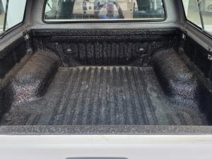 Isuzu KB 250D-TEQ HO HI RiderD/C - Image 17