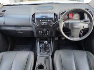 Isuzu KB 250D-TEQ HO HI RiderD/C - Image 5