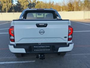Nissan Navara 2.5D LE 4X2 automatic D/C - Image 5