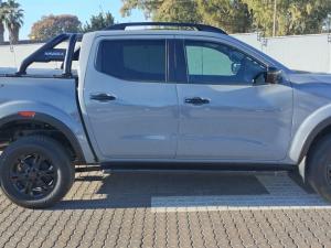 Nissan Navara 2.5DDTI PRO-4X 4X4 automatic D/C - Image 3