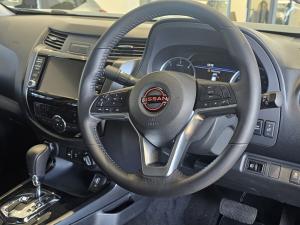 Nissan Navara 2.5DDTI PRO-4X Warrior 4X4 automatic D/C - Image 7