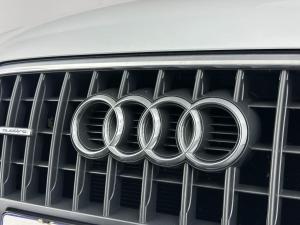 Audi Q3 2.0T FSI Quatt Stronic - Image 10