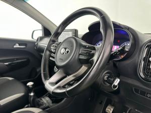 BMW 320i M Sport automatic - Image 10