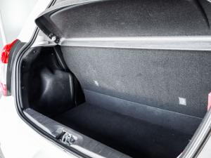 Toyota Etios hatch 1.5 Sprint - Image 10