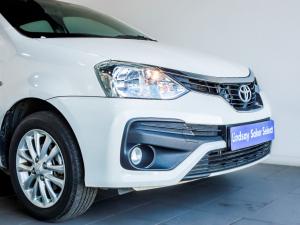 Toyota Etios hatch 1.5 Sprint - Image 4