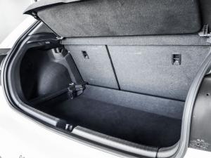 Volkswagen Polo hatch 1.0TSI Life manual - Image 10