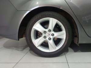 Honda Accord 2.0 automatic - Image 9