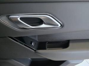 Land Rover Range Rover Velar D300 Dynamic HSE - Image 16