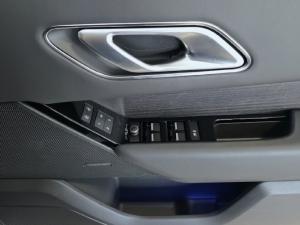 Land Rover Range Rover Velar D300 Dynamic HSE - Image 25