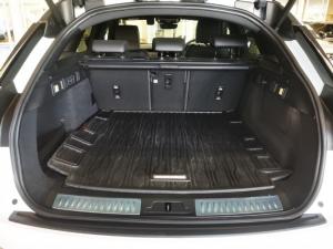 Land Rover Range Rover Velar D200 Dynamic HSE - Image 9
