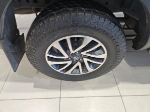 Nissan Navara 2.3D double cab 4x4 LE auto - Image 4