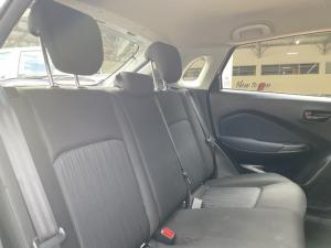 Toyota Starlet 1.5 XS auto - Image 10