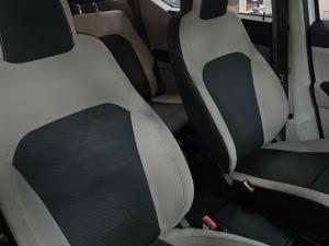 Renault Triber 1.0 Zen manual - Image 11
