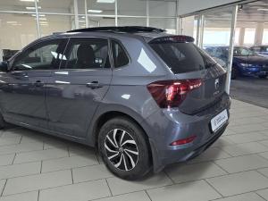 Volkswagen Polo hatch 1.0TSI Life manual - Image 4
