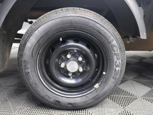 Hyundai H-100 Bakkie 2.6D chassis cab (aircon) - Image 7