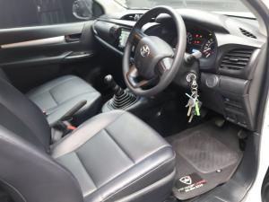Toyota Hilux 2.0 single cab S (aircon) - Image 9