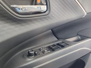 Suzuki Swift 1.2 GL - Image 16