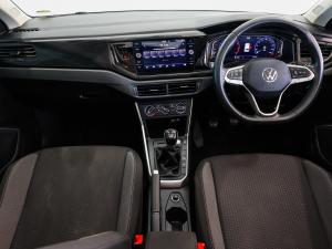 Volkswagen Polo hatch 1.0TSI Life manual - Image 10
