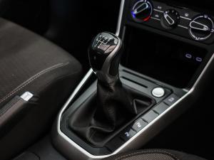 Volkswagen Polo hatch 1.0TSI Life manual - Image 12