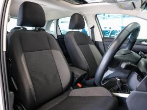 Volkswagen Polo hatch 1.0TSI Life manual - Image 14