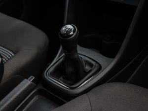 Volkswagen Polo Vivo hatch 1.4 Comfortline - Image 11