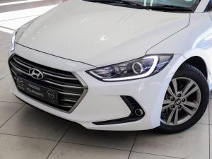 Hyundai Elantra 1.6 Executive - Image 2