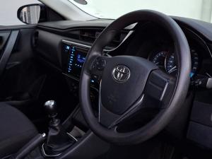 Toyota Corolla Quest 1.8 Plus manual - Image 10