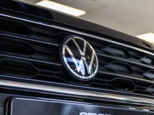 Volkswagen T-Roc 2.0TSI 140kW 4Motion R-Line - Image 5