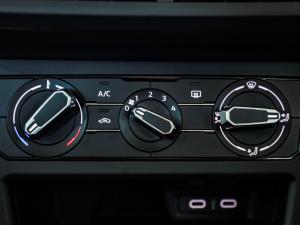 Volkswagen Polo hatch 1.0TSI - Image 11