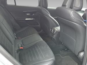 Mercedes-Benz GLC GLC300 4Matic Avantgarde - Image 12