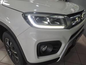 Suzuki Vitara Brezza 1.5 GLX - Image 4