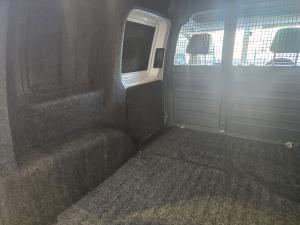 Volkswagen Caddy 1.6 panel van - Image 9