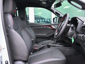 Isuzu D-Max 1.9TD double cab LS X-Rider manual - Image 10