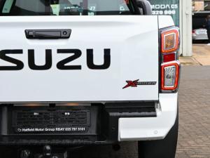 Isuzu D-Max 1.9TD double cab LS X-Rider manual - Image 17