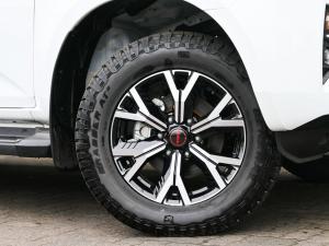 Isuzu D-Max 1.9TD double cab LS X-Rider manual - Image 7
