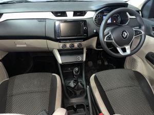 Renault Triber 1.0 Intens manual - Image 11