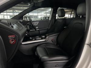 Mercedes-Benz GLA GLA200 - Image 4