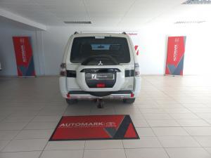 Mitsubishi Pajero 5-door 3.2DI-D GLS - Image 5