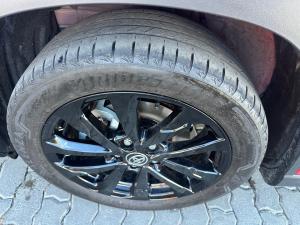 Toyota Corolla Cross 1.8 Hybrid GR-Sport - Image 25