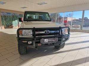 Toyota Land Cruiser 79 4.2D single cab - Image 4