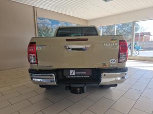 Toyota Hilux 2.4GD-6 double cab 4x4 Raider manual - Image 5