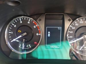 Toyota Hilux 2.4GD-6 double cab 4x4 Raider manual - Image 11