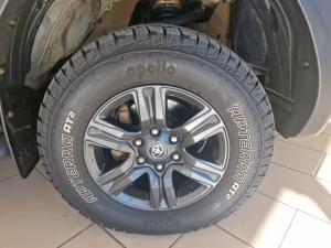 Toyota Hilux 2.4GD-6 double cab 4x4 Raider manual - Image 23