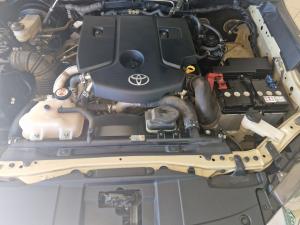 Toyota Hilux 2.4GD-6 double cab 4x4 Raider manual - Image 24