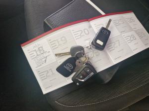 Toyota Hilux 2.4GD-6 double cab 4x4 Raider manual - Image 25
