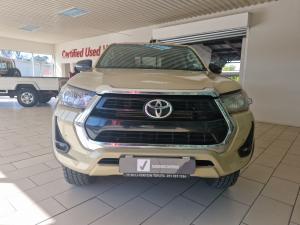 Toyota Hilux 2.4GD-6 double cab 4x4 Raider manual - Image 4